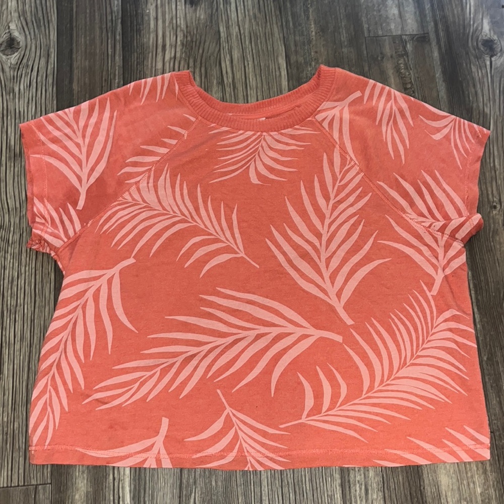 Loose leaf print tee